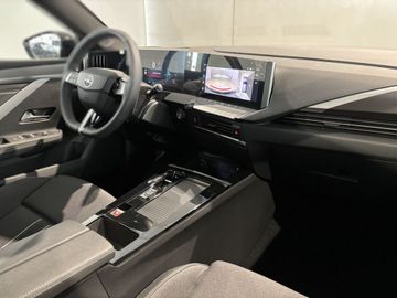 Fotografie 8 des Opel Astra 1.2 Turbo Hybrid 48 V GS