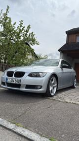 BMW E92 325i zum Tausch , sehr wenig Kilometer - BMW 325: 92 325i