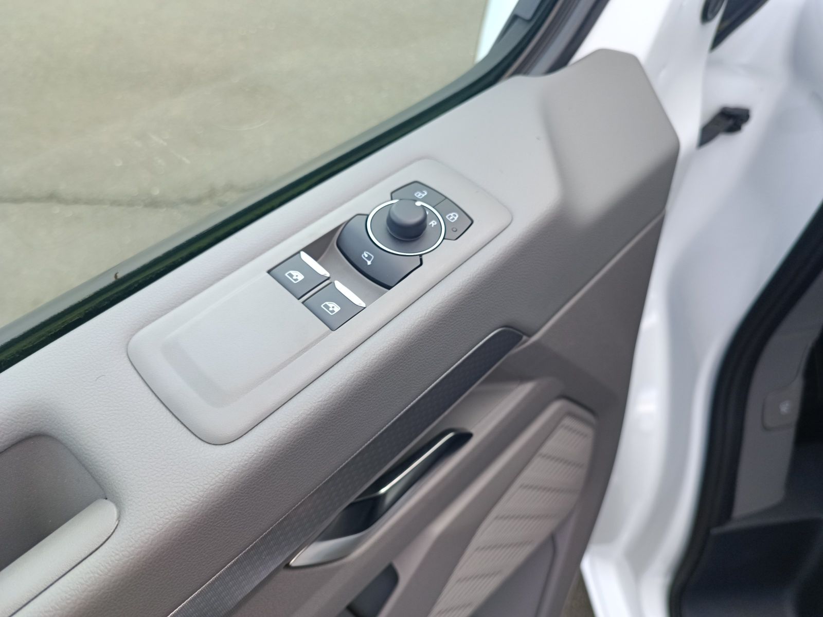 Volkswagen T7 Caravelle - Bild 15