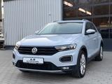 Volkswagen T-Roc Sport 1,5TSI/DSG/LED/AHK/72760km - silberne Volkswagen T-Roc