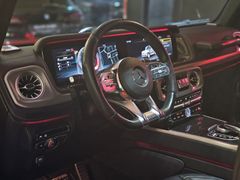 Fahrzeugabbildung Mercedes-Benz G 63 AMG Station (CARBON/TV/DISTR/BELÜFT/STERNEN