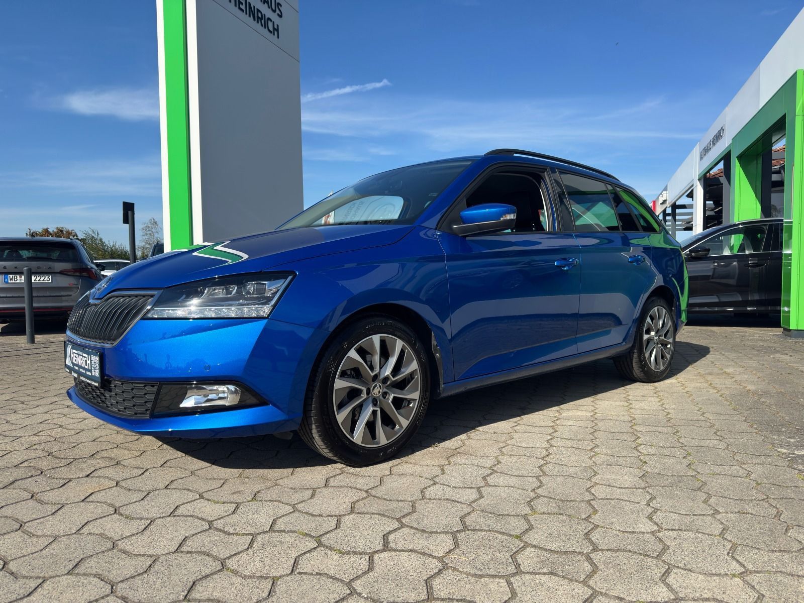 Fahrzeugabbildung SKODA Fabia Combi Best of 95PS DSG*AHK*LED*NAVI