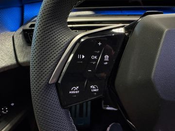 Peugeot 5008 Hybrid 145 GT Exclusive AHK7-Sitze360 Kam