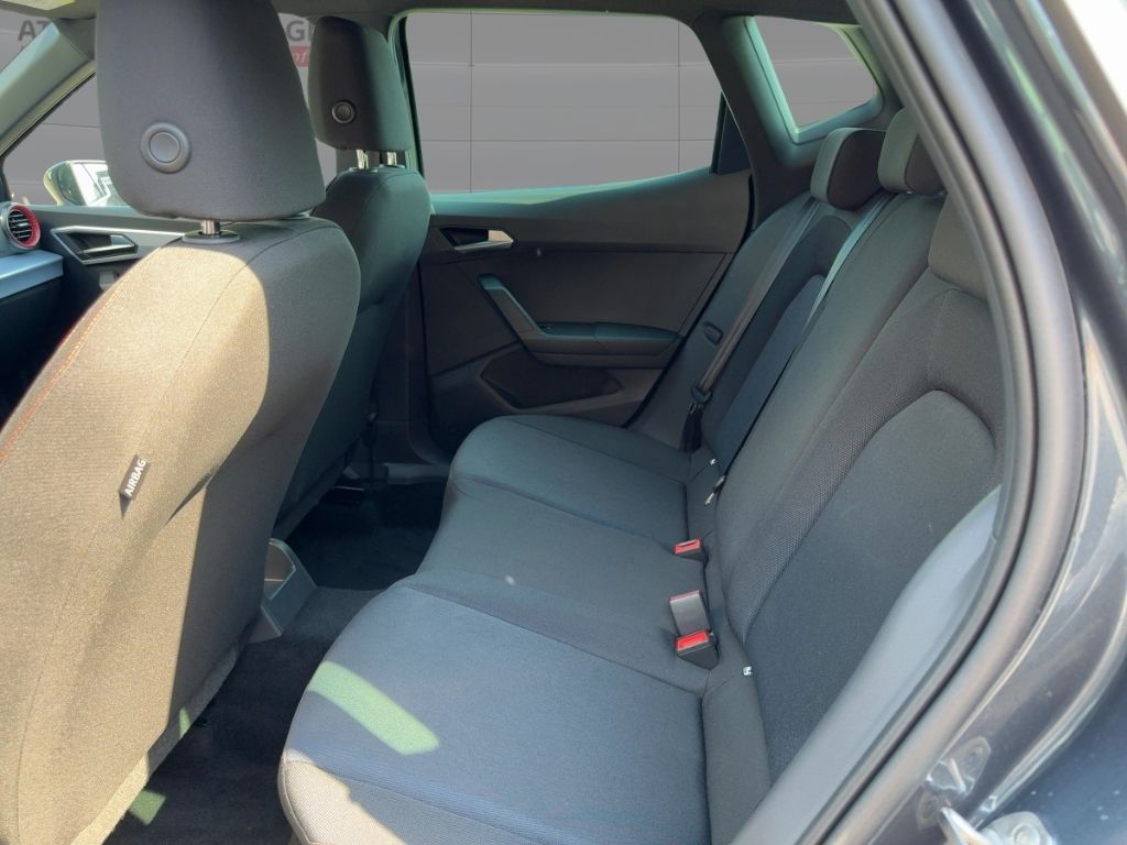 Fahrzeugabbildung SEAT Arona FR AUTOMATIK  NAVI  RÜCKFAHRKAMERA
