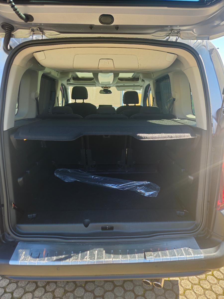 Citroën Berlingo BlueHDi 130 S&S SHINE M SHINE