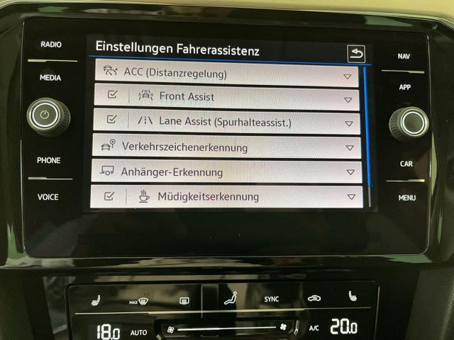 Passat Variant 2.0 TDI DSG Elegance Bluetooth
