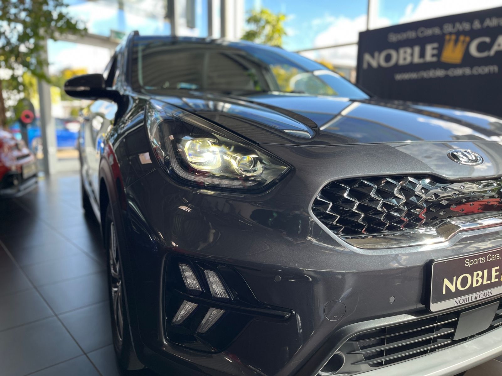 Fahrzeugabbildung Kia Niro Spirit PHEV LED NAVI LEDER SHZ AHK
