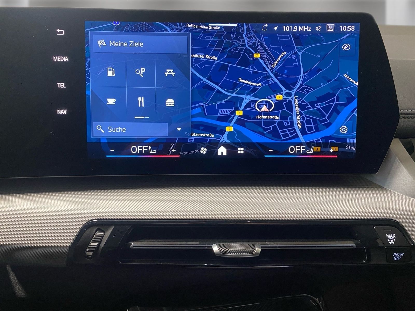 BMW 220 Active Tourer - Bild 11