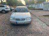 Volkswagen VW Bora 2.0 Liter Benzin - gebrauchte Volkswagen Bora aus dem Jahr 2004
