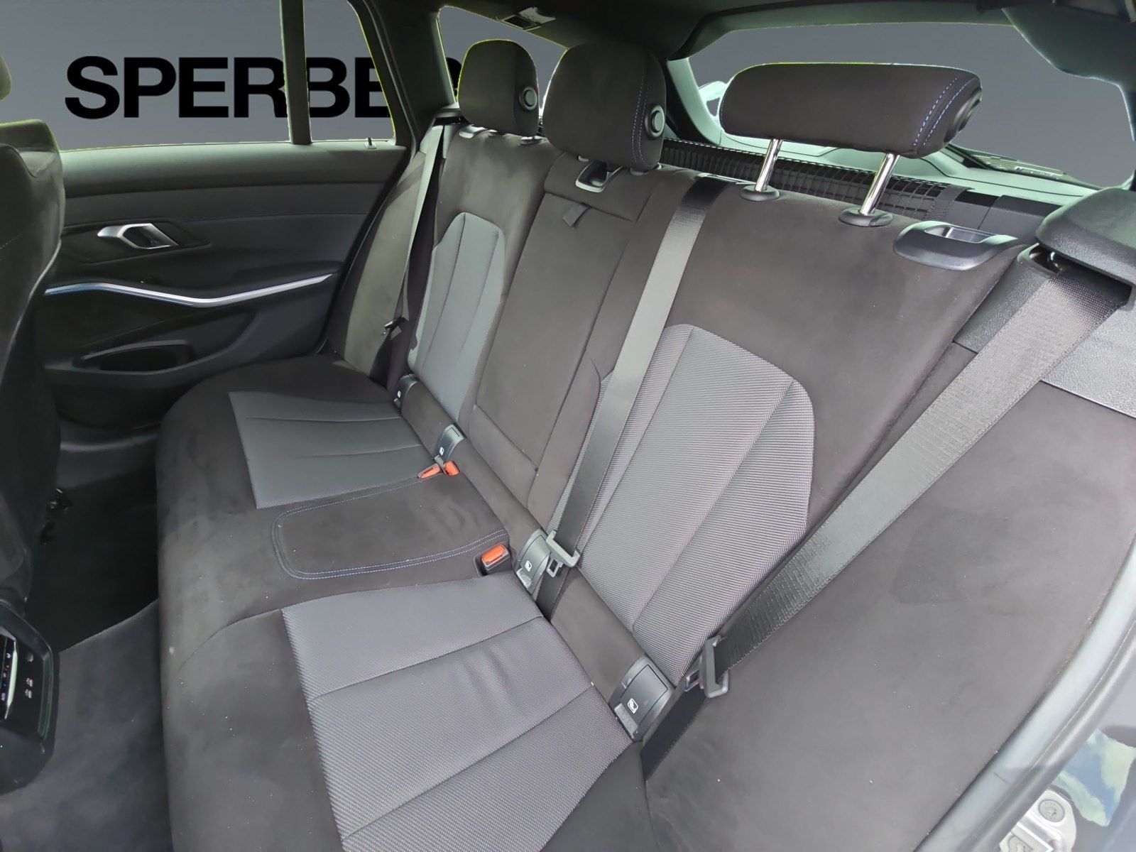 BMW 320 - Bild 11