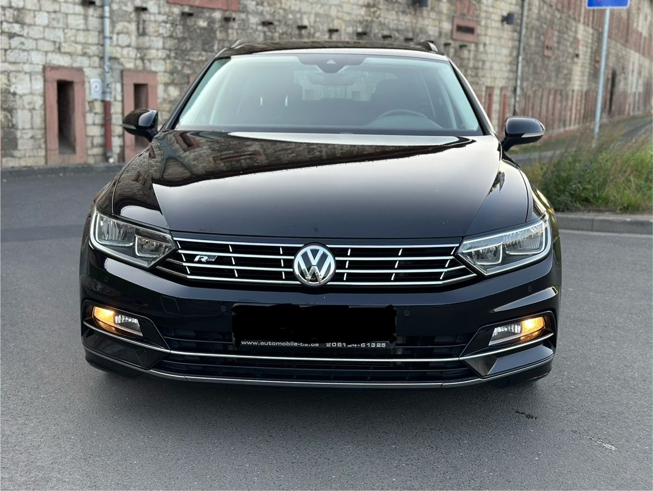 Fahrzeugabbildung Volkswagen PASSAT VARIANT R-LINE COMFORTLINE BMT*1.HAND+CAM