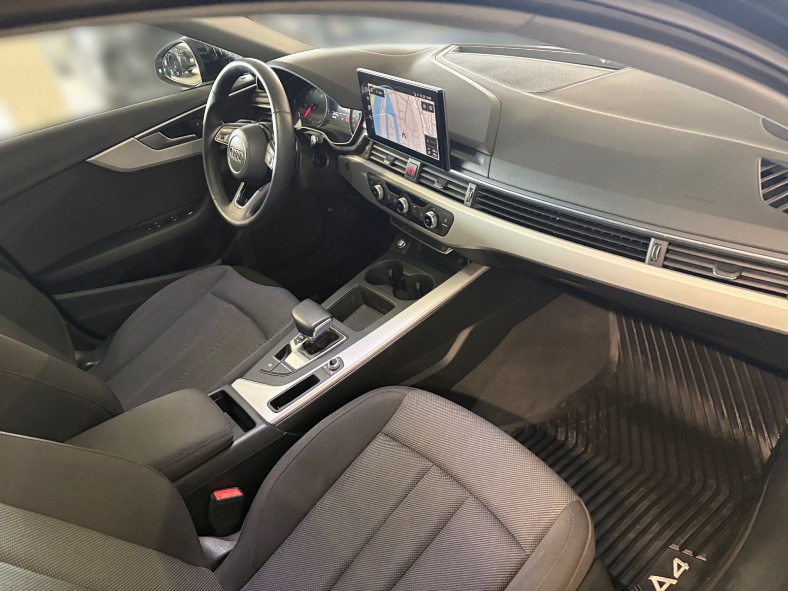 Audi A4 - Bild 13