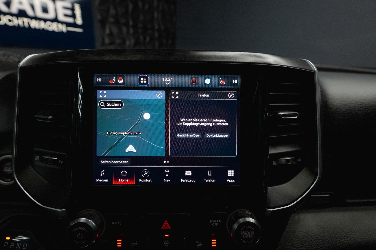 Fahrzeugabbildung Dodge RAM 5.7 V8 HEMI 4x4 OFFROAD Night-Paket *LED*19%