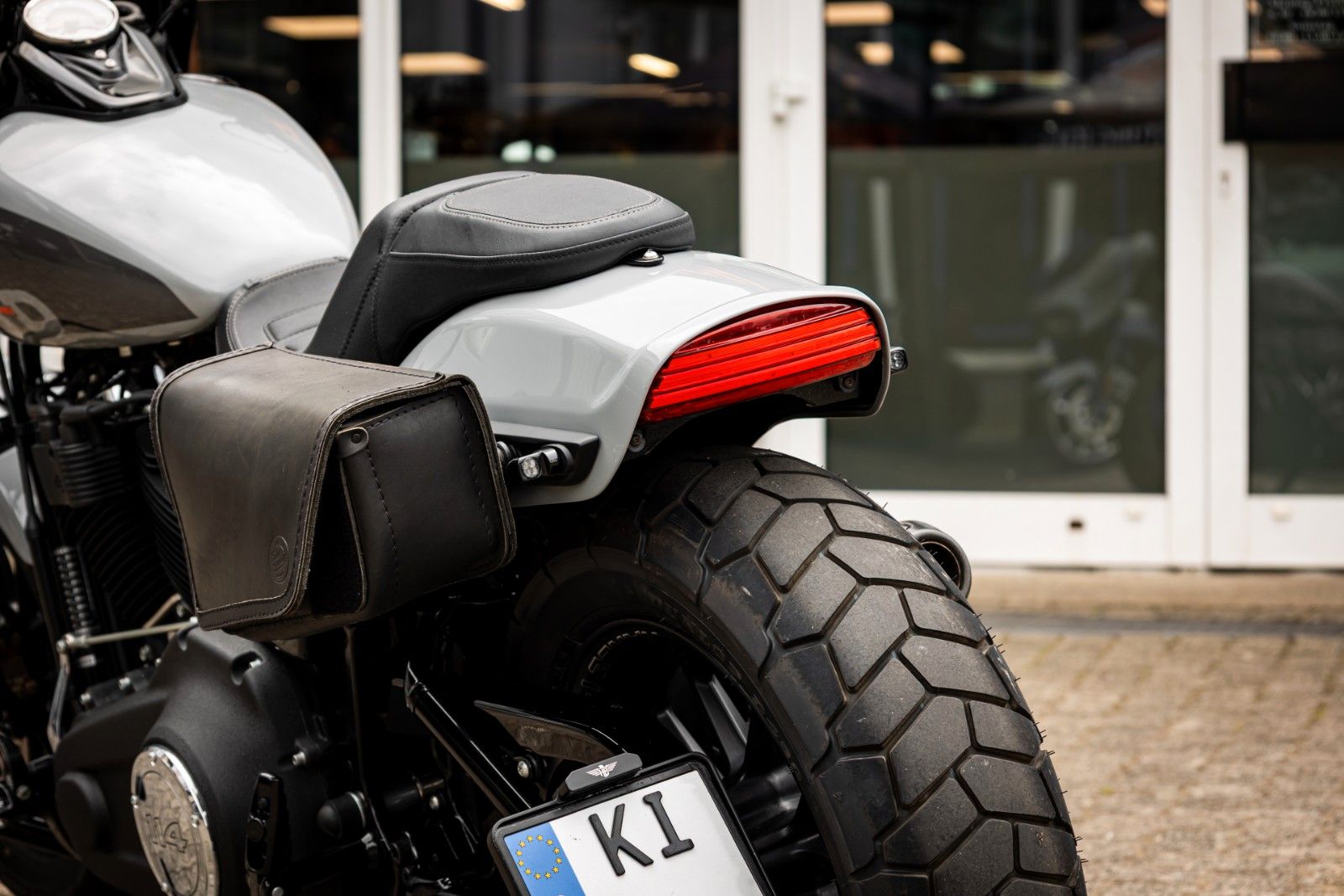 Fahrzeugabbildung Harley-Davidson FXFBS Fat Bob 114 CUI Softail - V PERFORMANCE -