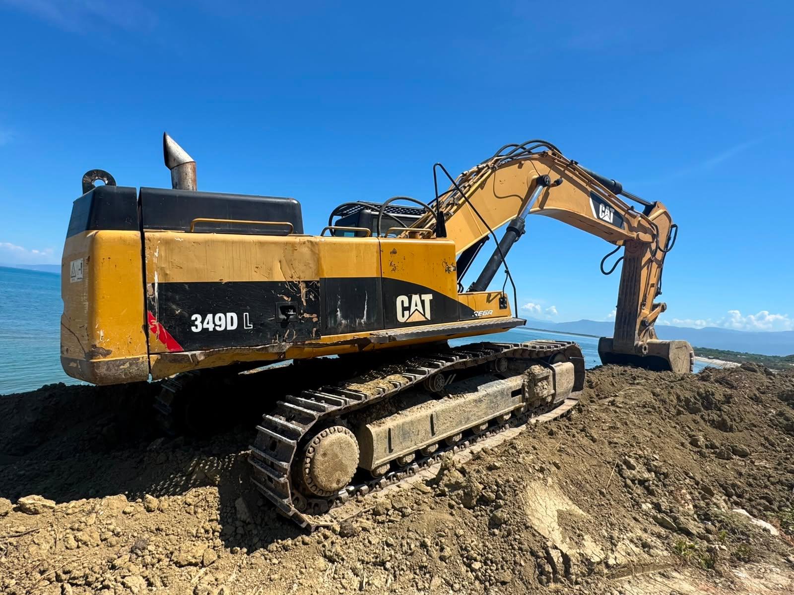 CAT 349D