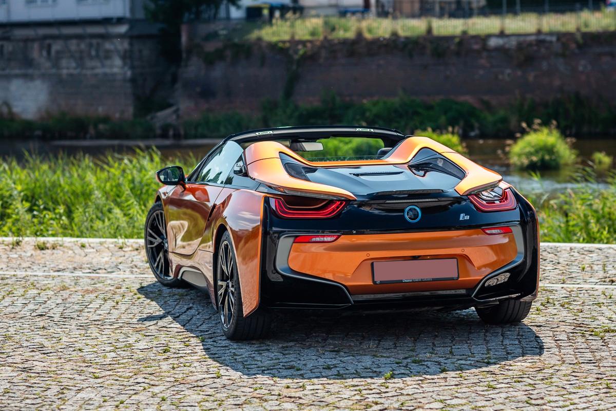 BMW i8 Roadster Basis