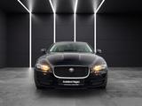 Jaguar XE Pure - Jaguar XE: Pure