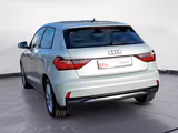 Audi A1 30 TFSI Sportback advanced - Audi A1: Silber
