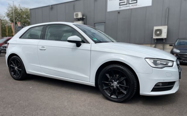 Audi A3 2.0TDI Ambiente*Navi/ACC/B&O/Xenon/Teilleder*