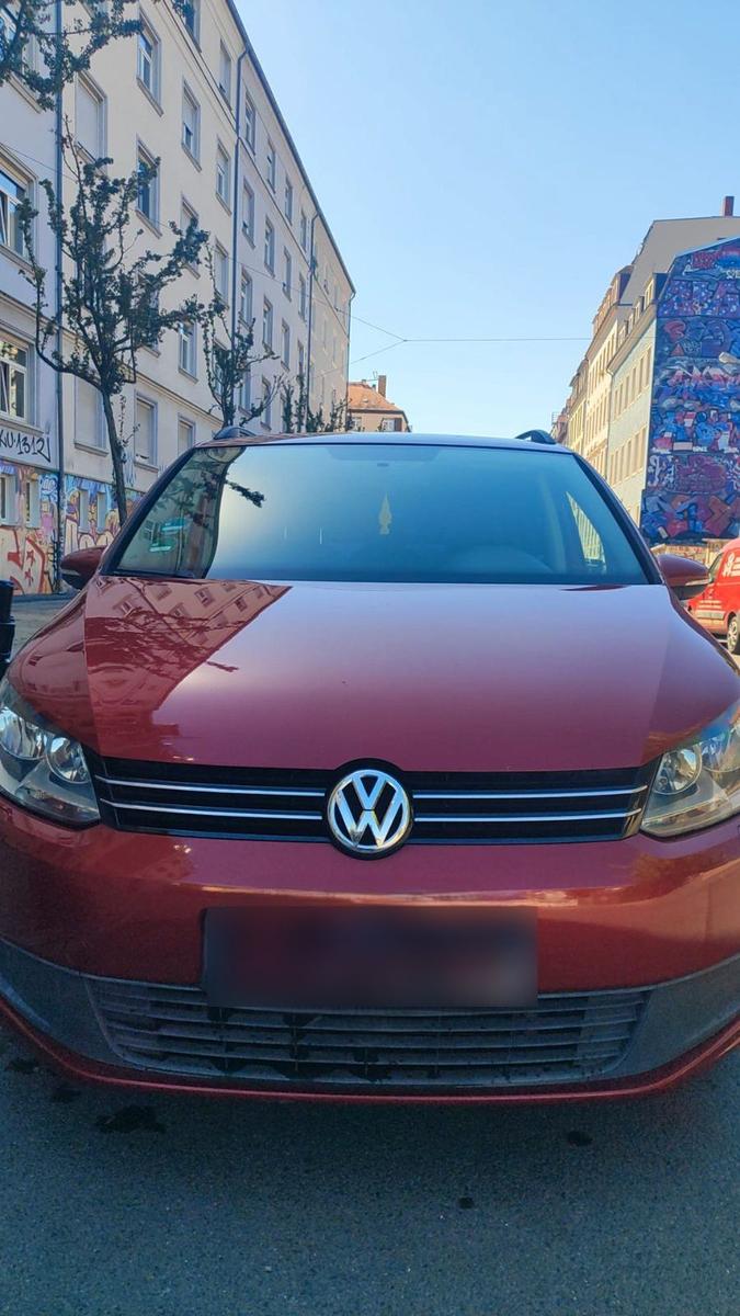 Volkswagen Touran, 2011