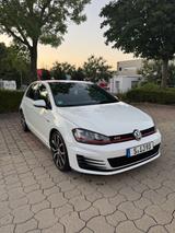 Volkswagen Golf GTI 2.0 TSI DSG | Pano | Rückfahrkamera - Volkswagen Golf: R GTI