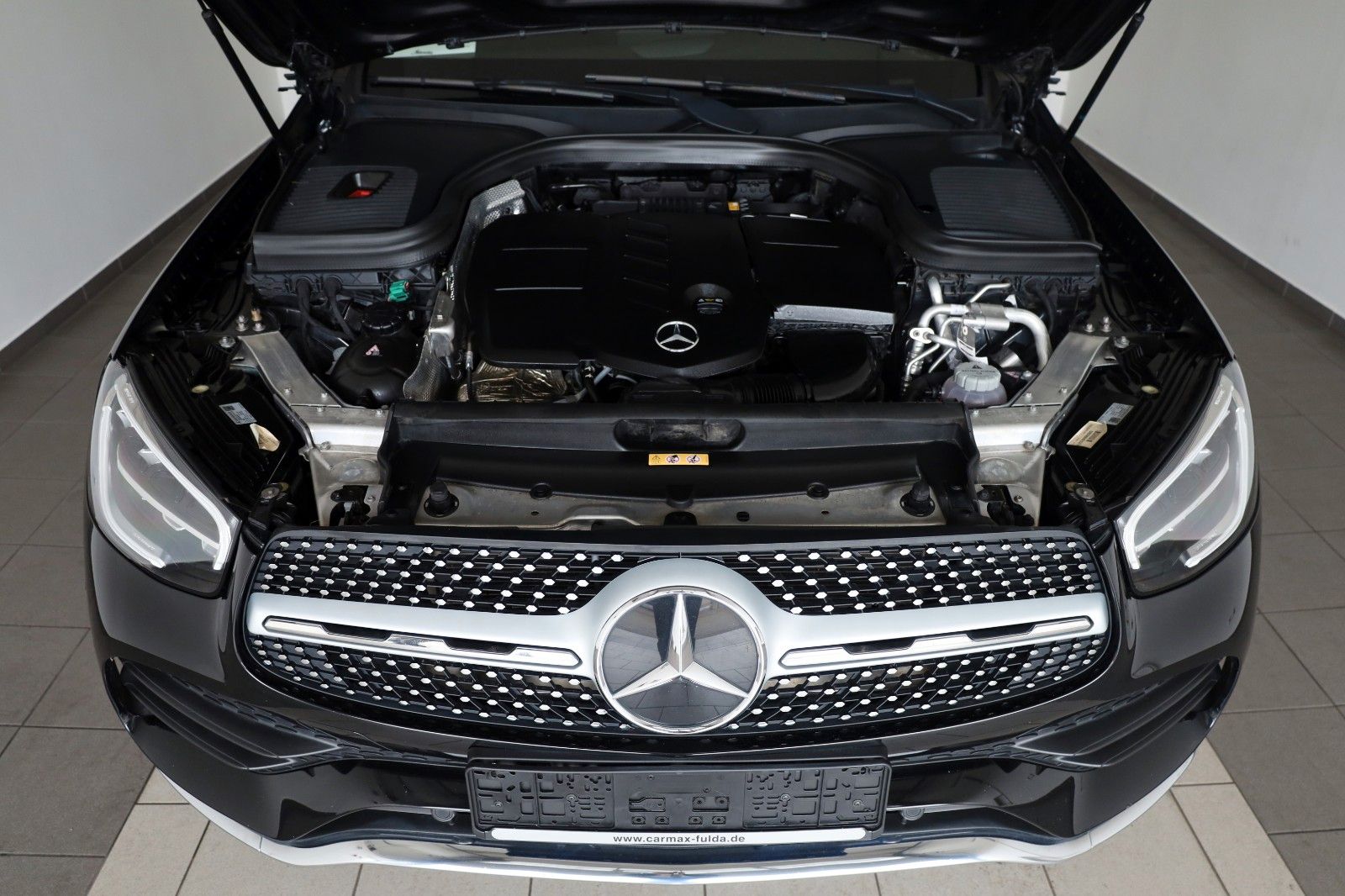 Fahrzeugabbildung Mercedes-Benz GLC 300 de Coupe 4Matic, AMG line,Navi,SH,Kamera