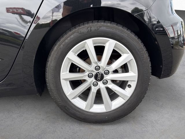A1 Sportback 30 TFSI ADVANCED VCP+DAB+PDC+ALU16"