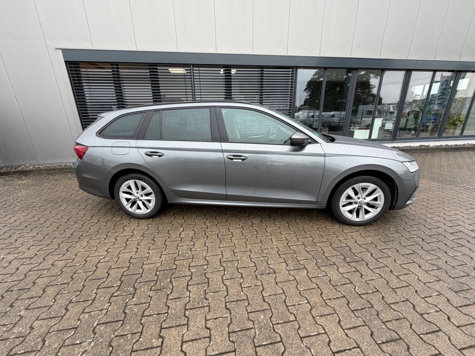 Fahrzeugabbildung SKODA Octavia Combi Style