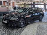 BMW 320 i Sport Line Shadow H&K PANO ACC LEDER KAM - BMW 320 aus 2021