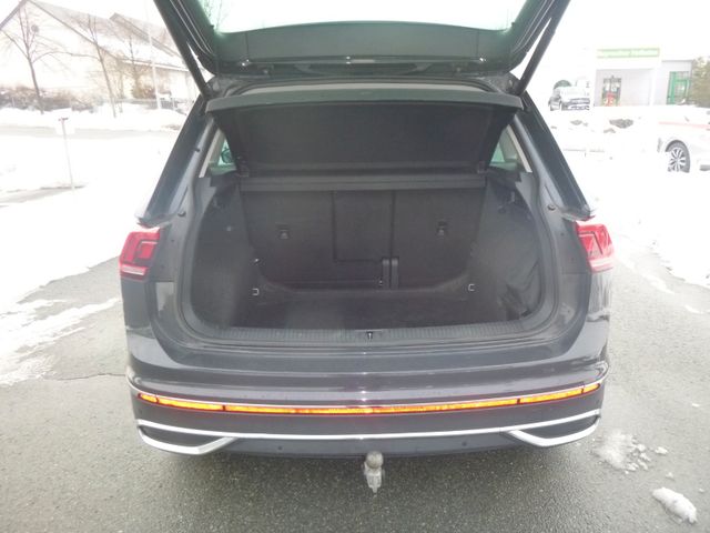 Fahrzeugabbildung Volkswagen Tiguan 1,5 TSI Elegance >AUT/AHK/NAV/LED/PDC<