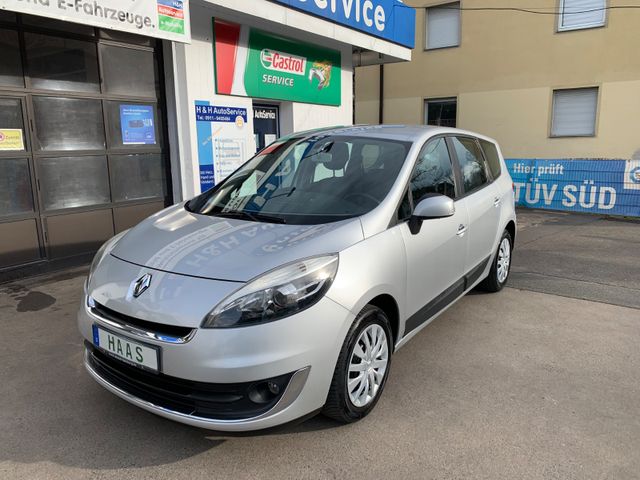 Renault Grand Scenic/l l l Paris/Schönheit