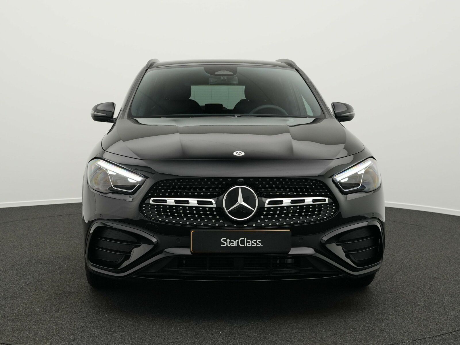Mercedes-Benz GLA 180 imagem 2