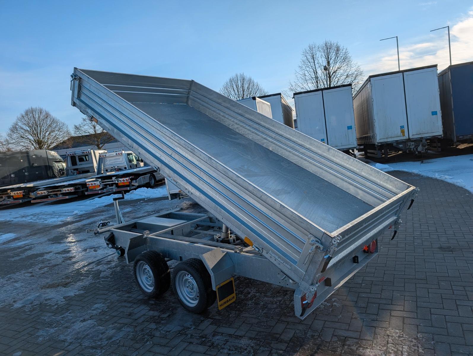 Humbaur HTK 3500.31 mit Fuhrmann-BW E-Pumpe 3-Seiten