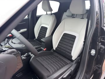 Citroën C3 Aircross MAX HY 145 Kam.+KeyLess+LED+Navi