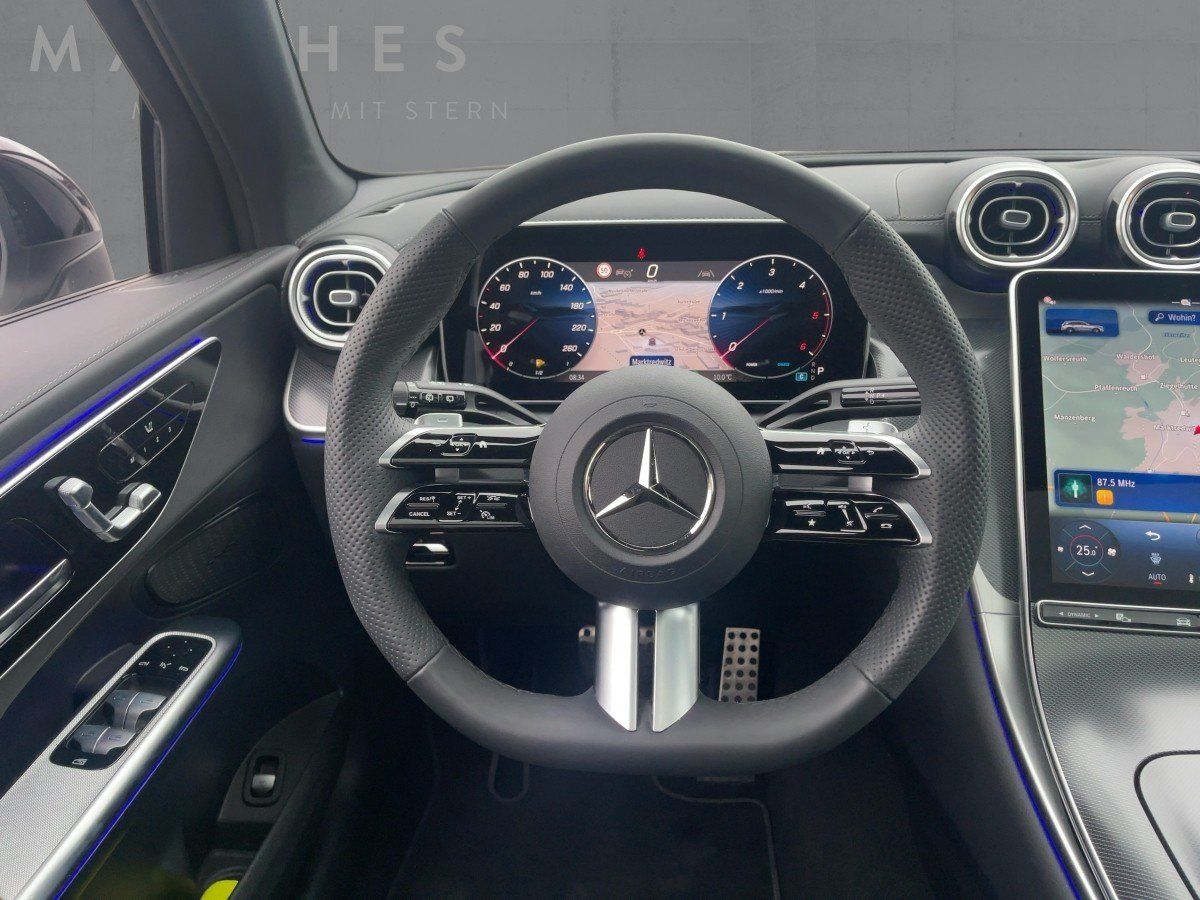 Fahrzeugabbildung Mercedes-Benz GLC 220 d 4M AMG/Night/Pano/Kamera/AHK