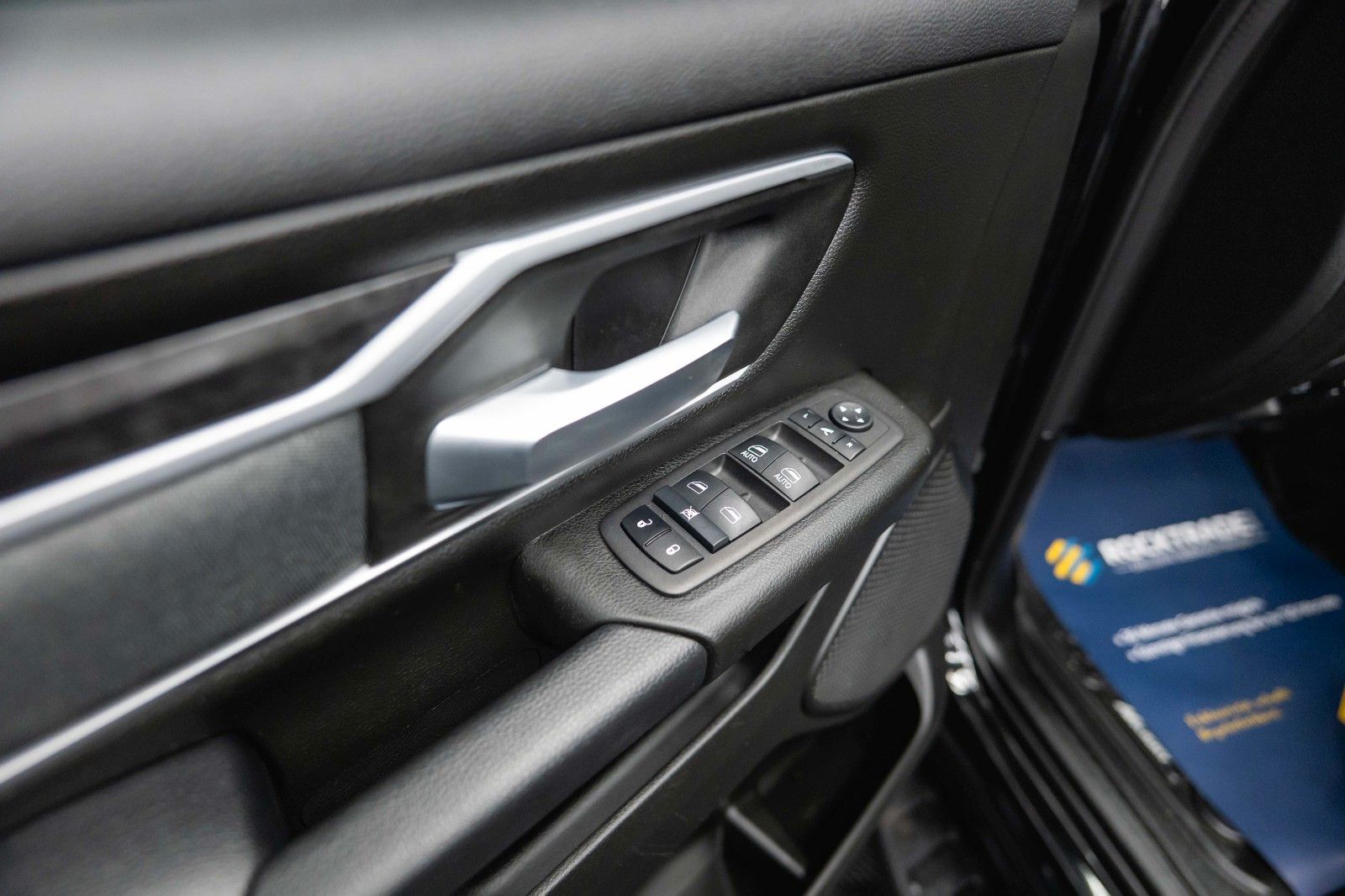 Fahrzeugabbildung Dodge RAM 5.7 V8 HEMI 4x4 BLACK EDITION Longbed 19%