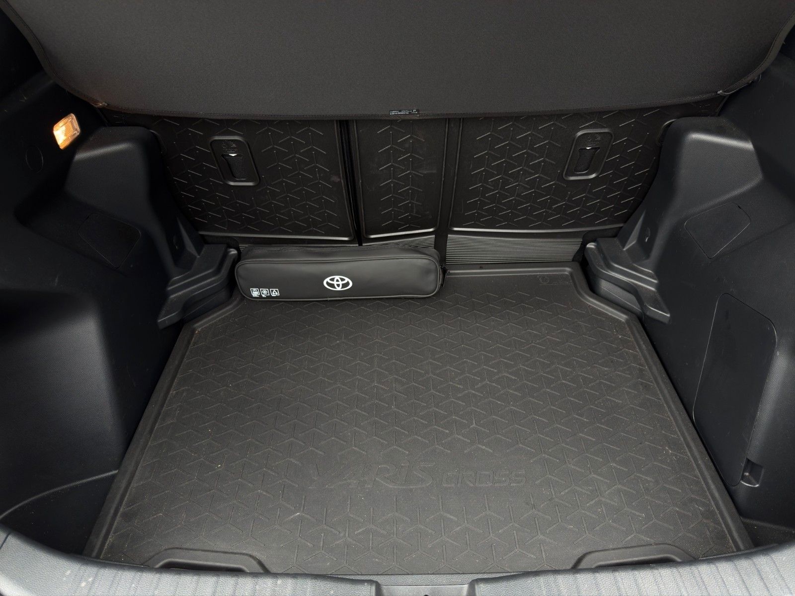 Fahrzeugabbildung Toyota Yaris Cross Hybrid *Team-D*Bhz-Lenkrad*RFK*ACC*