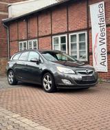 Opel Astra J Sports Tourer*Navi*Sitzheizung*Parkhilfe - Opel Astra aus 2011: Sports Tourer