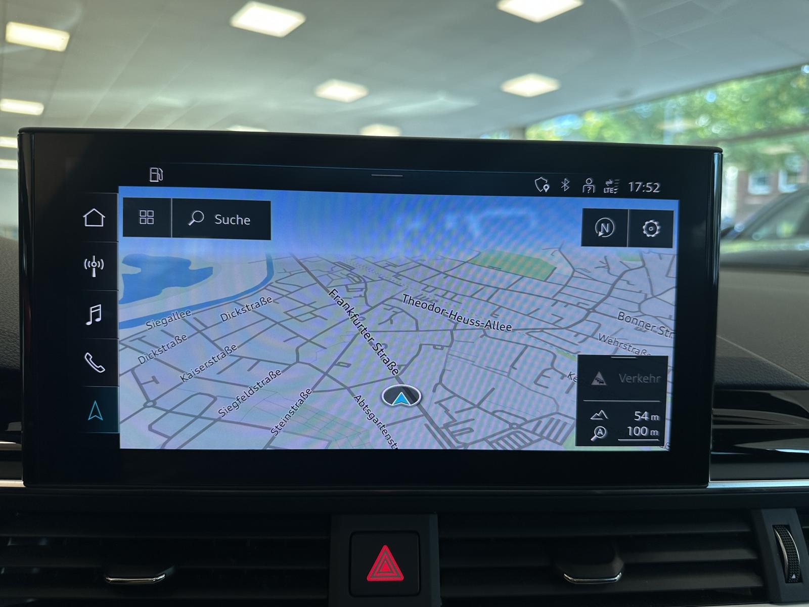 Audi A4 40 TFSI*S-line*AHK*S.dach*1.hand*SHZ*Navi*LED, миниатюра 20