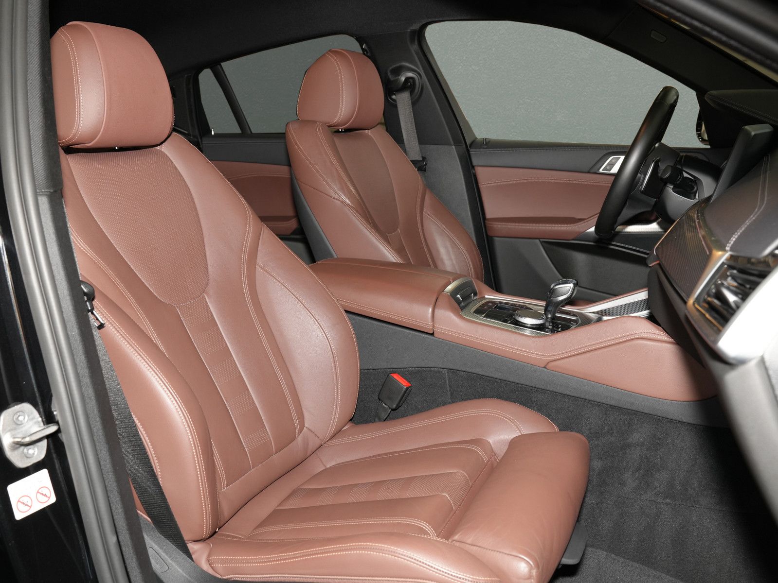 Fahrzeugabbildung BMW X6 M-Sport - 21"Y-M|LiveCockpitPro|Vernasca|360°