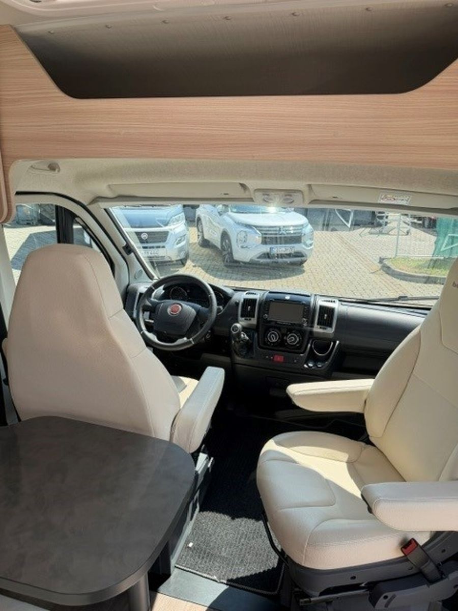 Fahrzeugabbildung Bürstner City Car C 640 AHK TV SAT Rahmenfenster