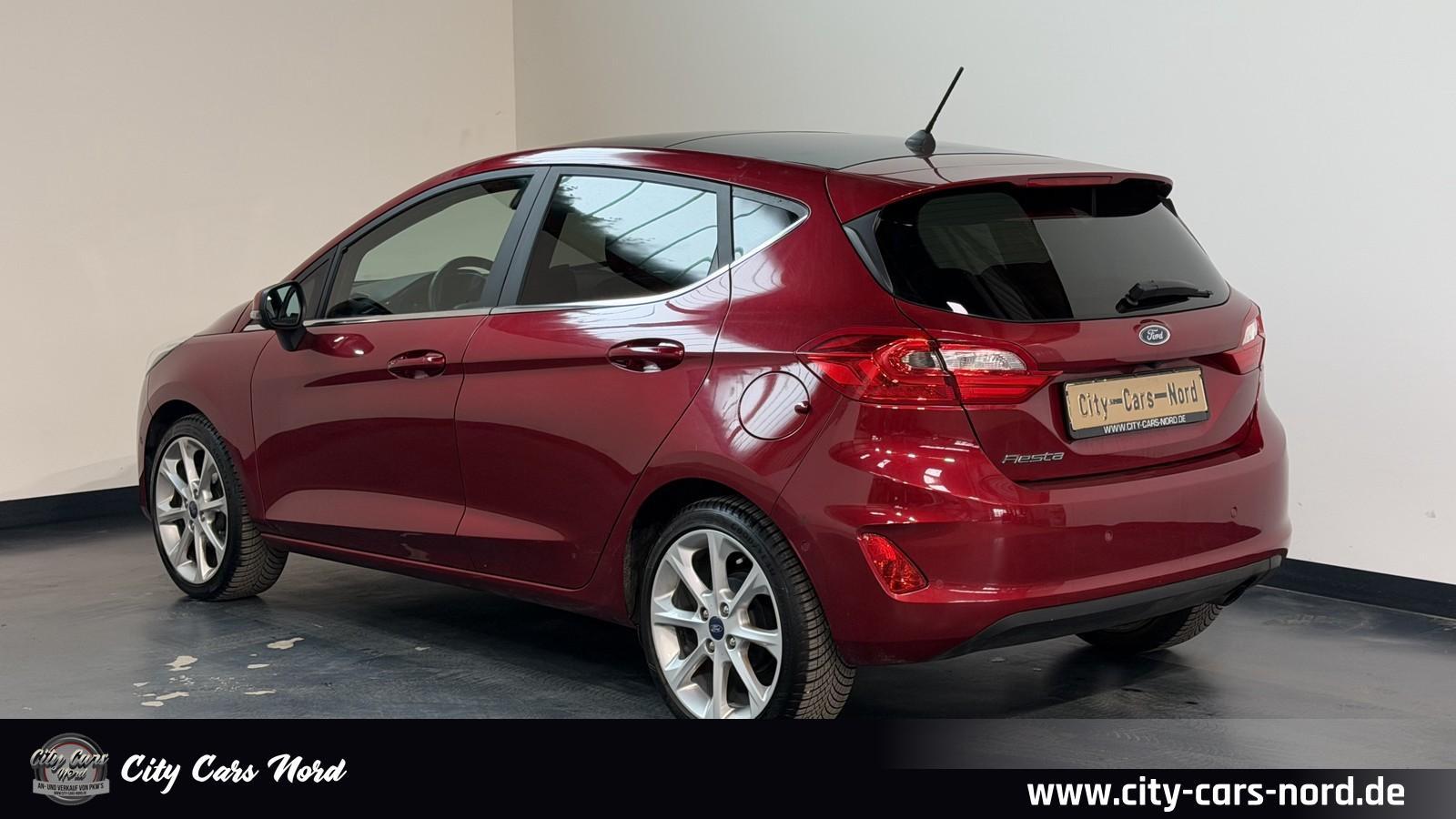 Ford Fiesta 1.0 EcoBoost Titanium KAMERA+PANO+CARPLAY