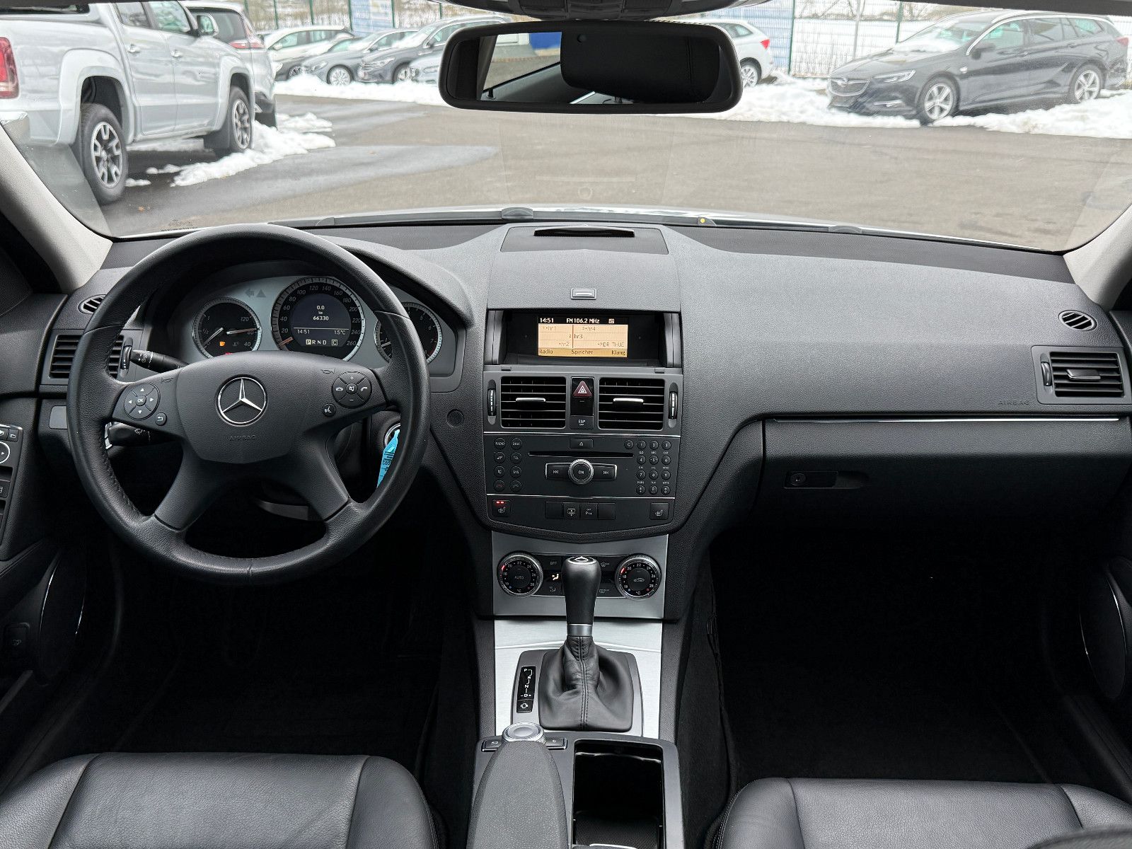 Fahrzeugabbildung Mercedes-Benz C 350 Limousine Avantgarde Aut Bi-Xenon Leder