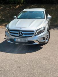 صورة 2 لـ 2014 Mercedes-BENZ GLA