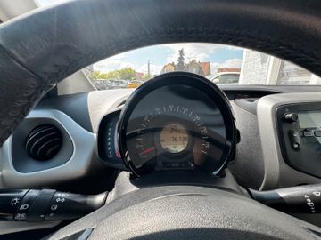 Toyota Aygo (X) - 11