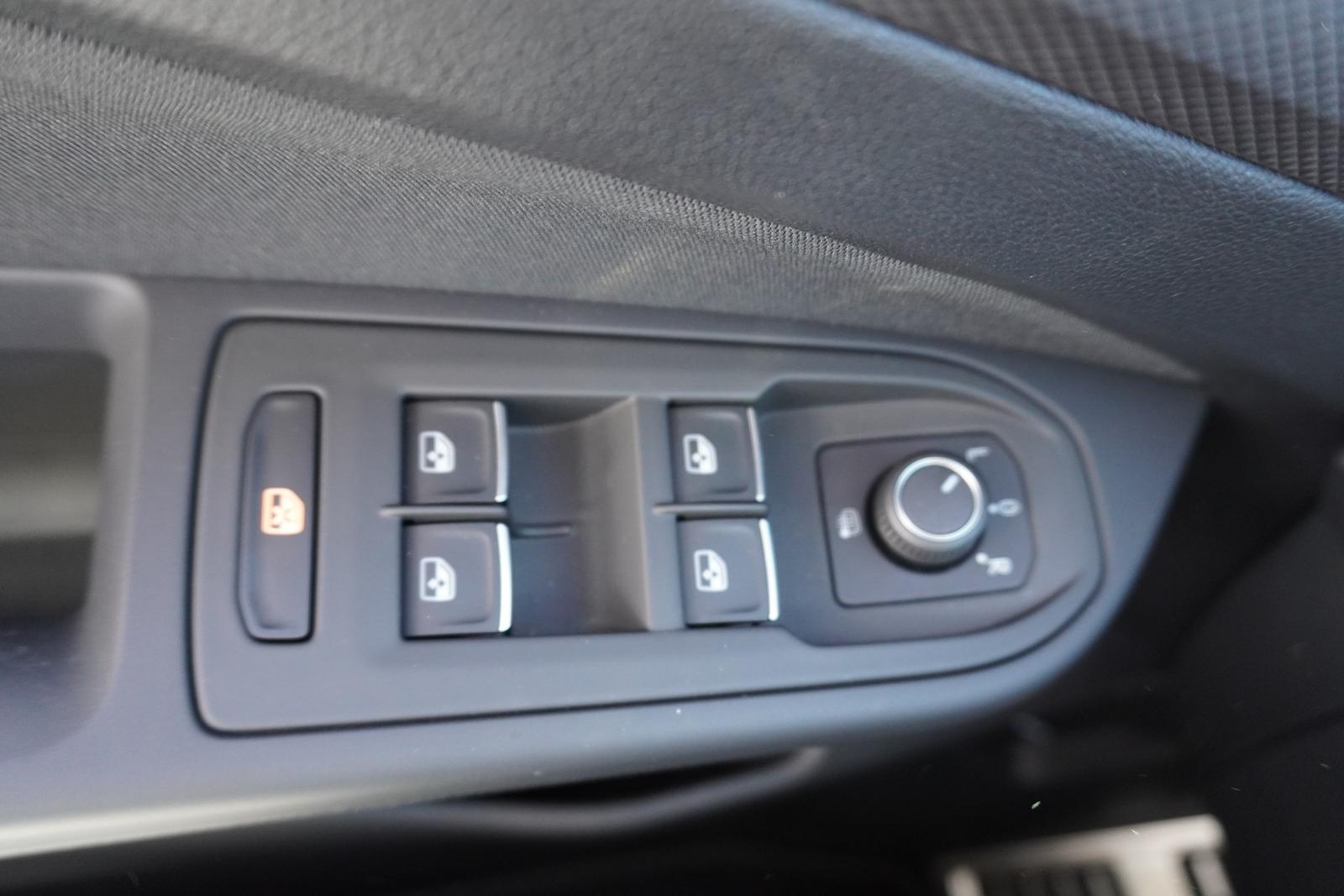 Volkswagen Golf VIII 1.5 TSI Active LED Navi ACC Head-Up, миниатюра 13