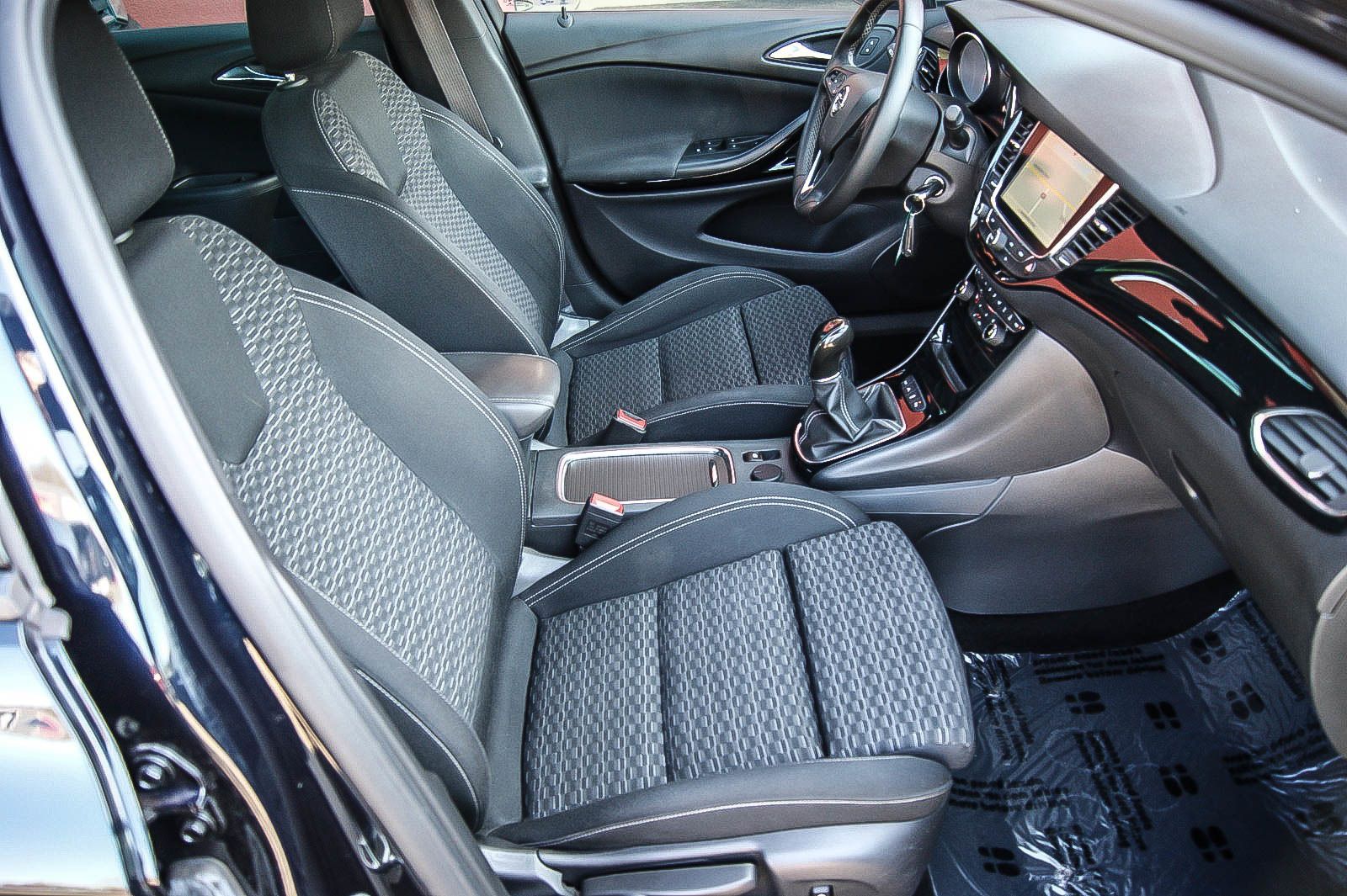Fahrzeugabbildung Opel Astra K Sports Tourer 14 Dynamic NAVI 900 KAMERA