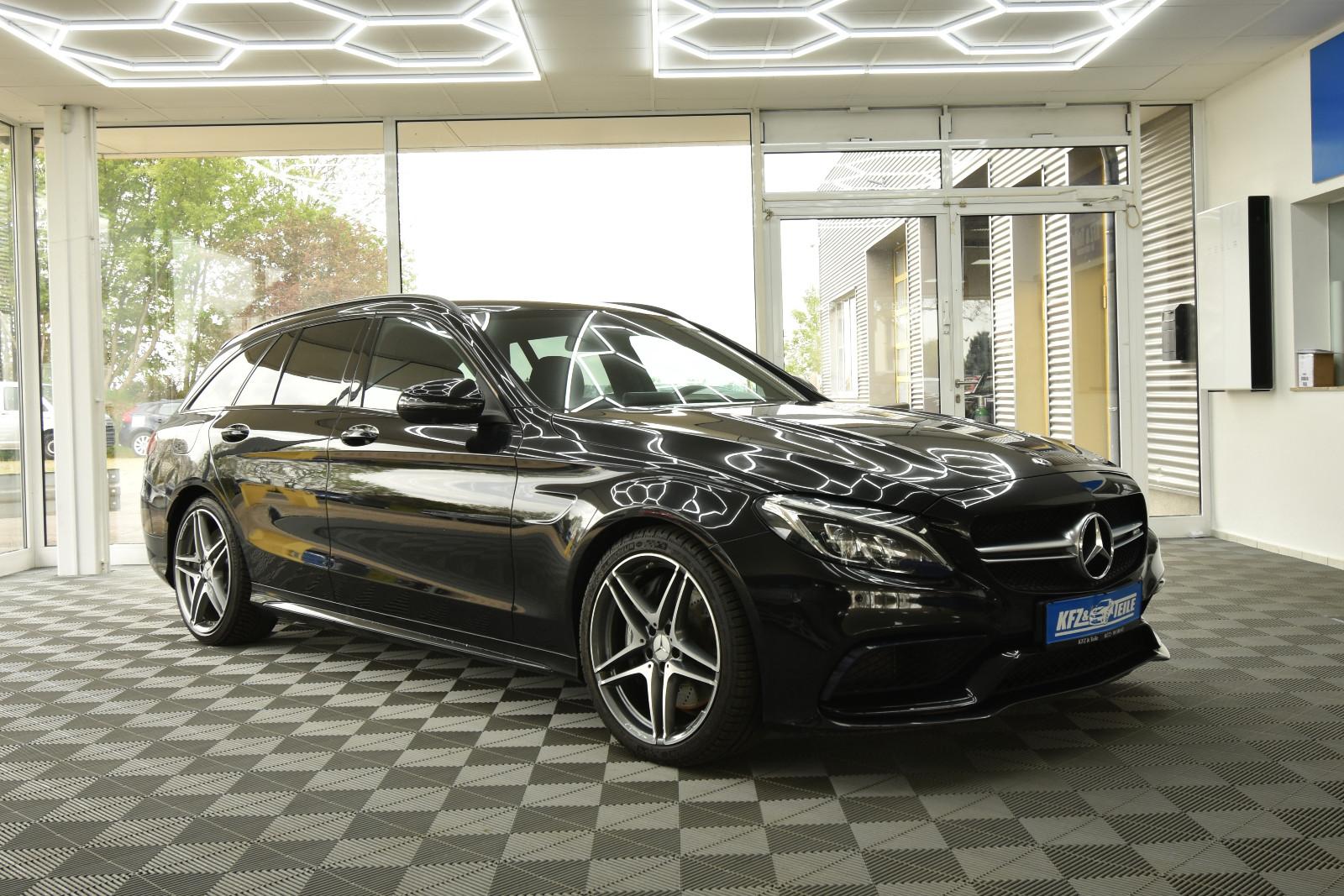 Mercedes-Benz C 63 AMG Perfomance Ambiente NAVI SHZ NAPPA