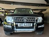 Mitsubishi Pajero 3.2 DI-D SUV-Star AHK 3,5t - Mitsubishi Pajero: Geländewagen