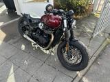 Triumph BONNEVILLE BOBBER 1200 - Triumph Motorräder in Berlin